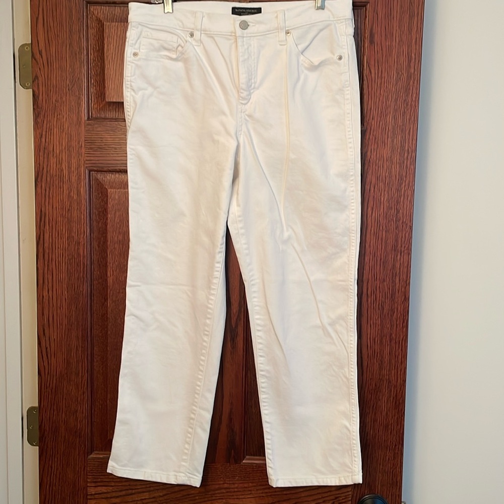 Banana Republic white slouch jean size 8